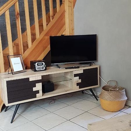 Gites De La Bonaudrie Combrand Buitenkant foto